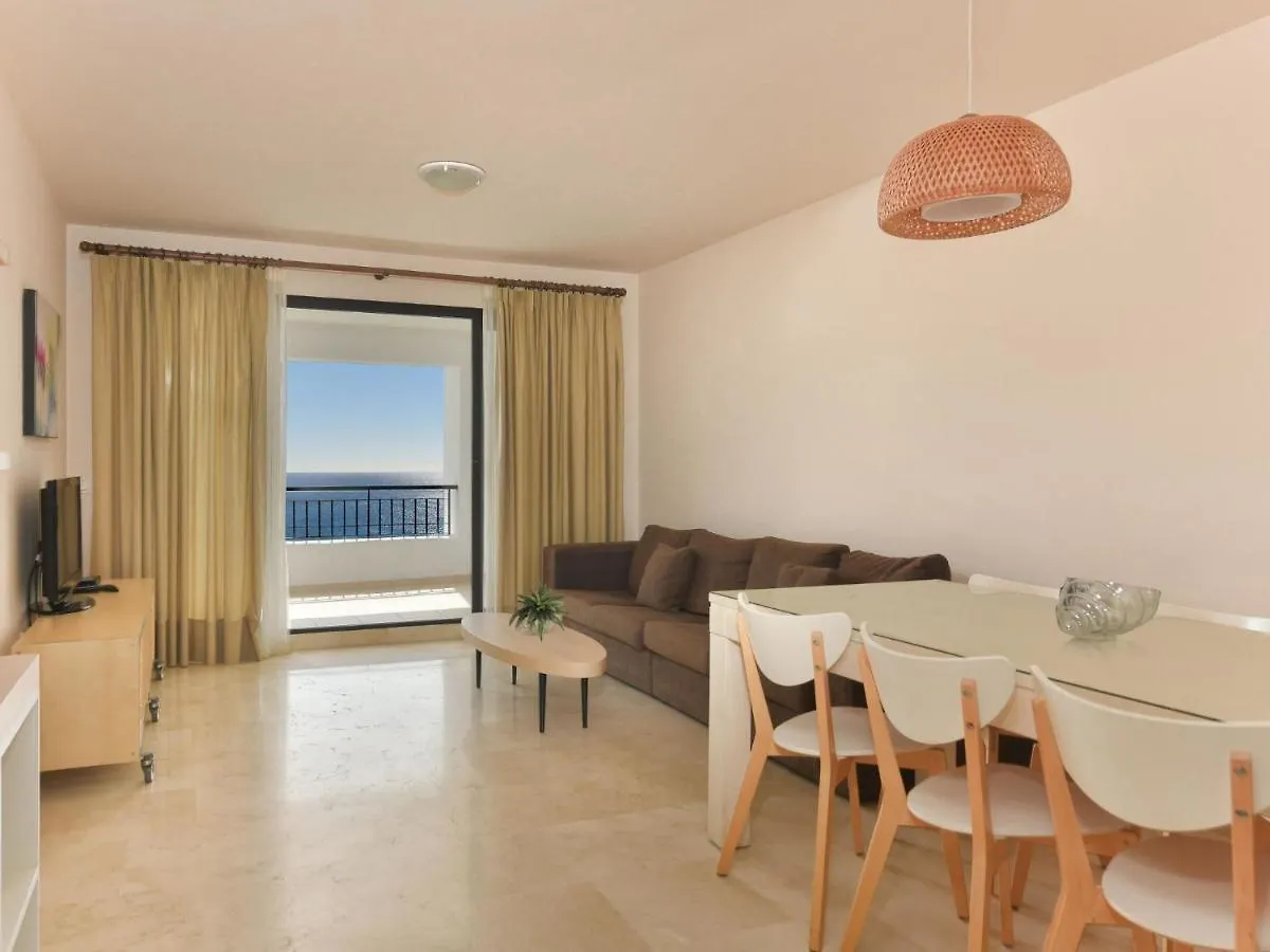Apartment Amazing 3 Bedrooms Front Sea View- By Interhome Torrox